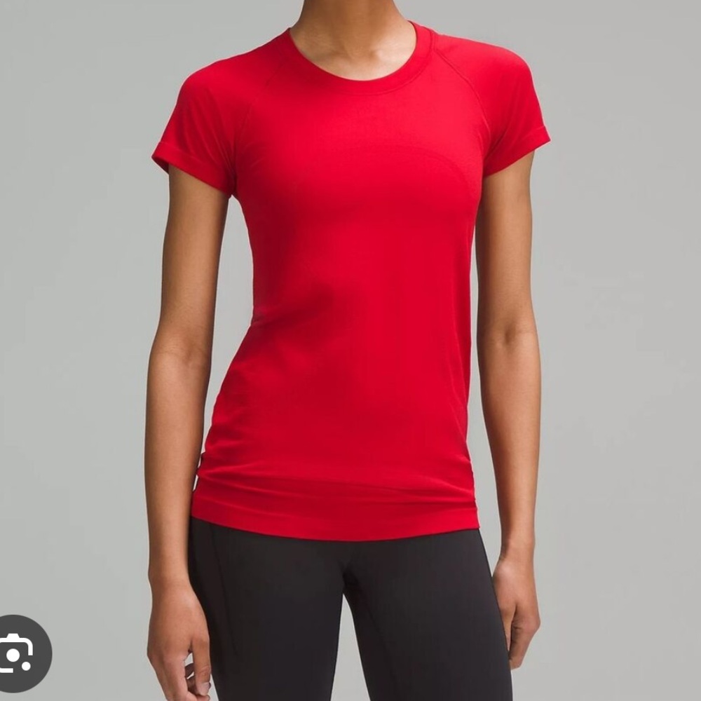 Lululemon red shirt